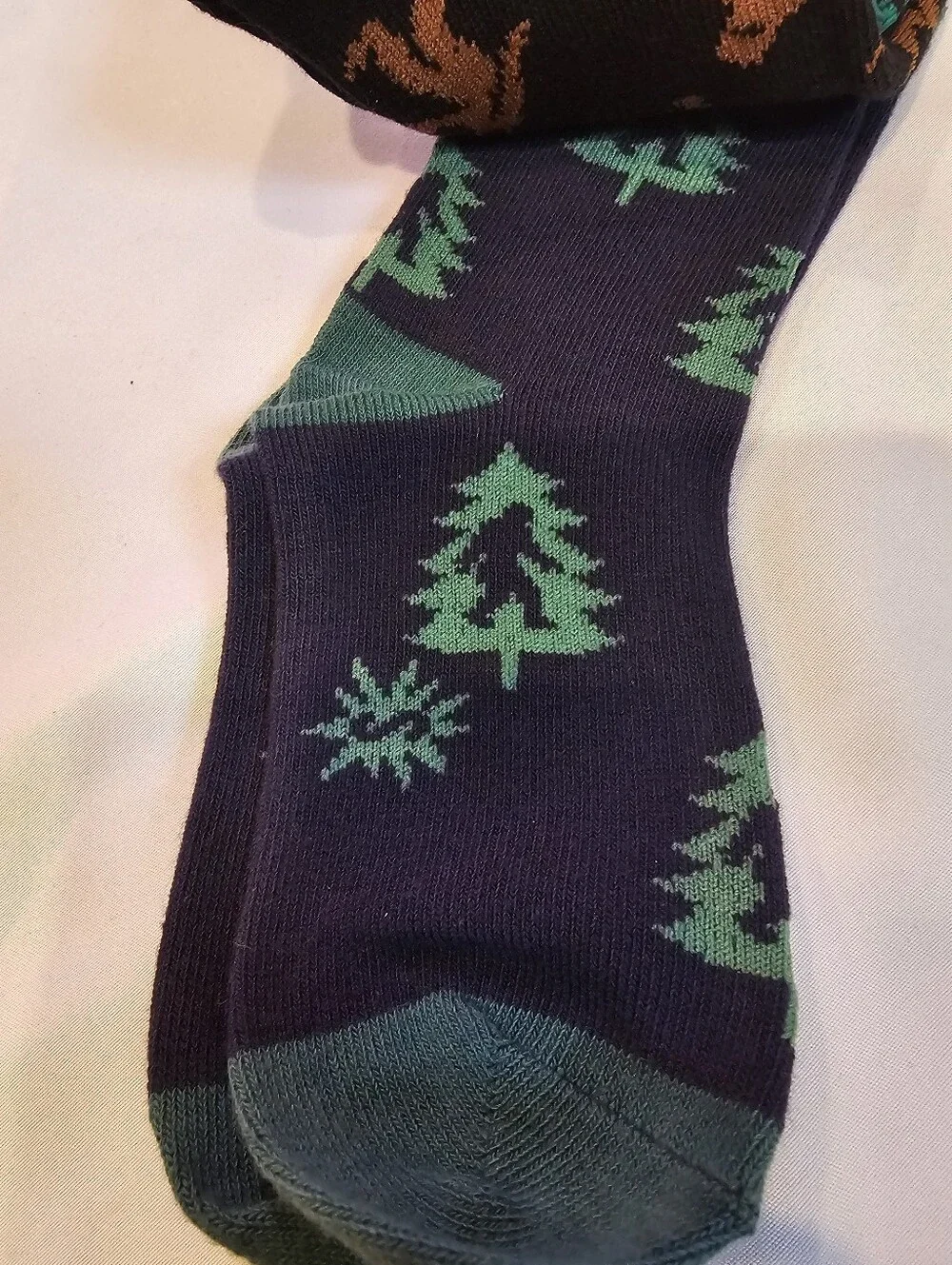 Sasquatch Campout Youth Crew Socks 3-Pack- Youth Shoe Size 8-13- NWT